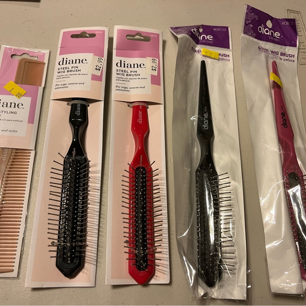Diane Steel Pin Wig Brushes - Black and Red lot